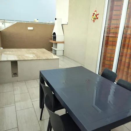 M'scala Cosy 2 Bedroom Penthouse * Tas-Sienja